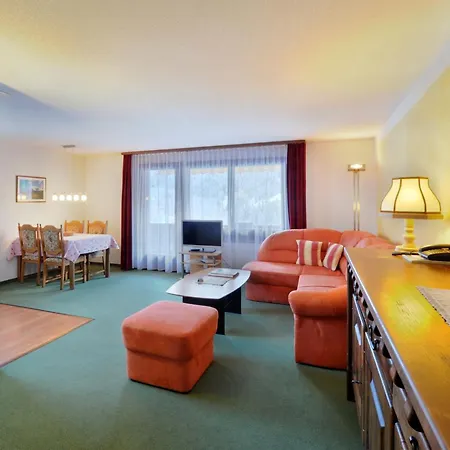 Serviced - Kirchbuehl@home 4* 格林德瓦
